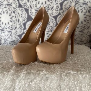 Steve Madden platforms NWOT size 6